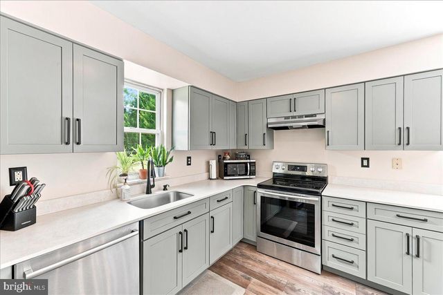 118 BEACON ST, Coatesville, PA 19320
