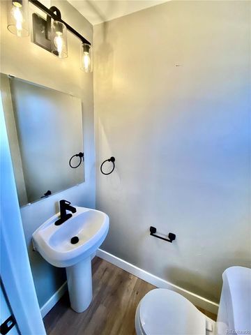 987 Vaughn Street, Aurora, CO 80011