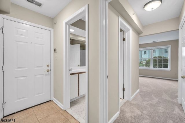 213 Stratford Pl, Bridgewater Twp., NJ 08805