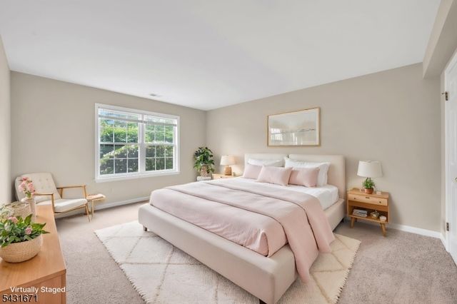 213 Stratford Pl, Bridgewater Twp., NJ 08805