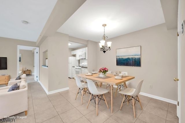 213 Stratford Pl, Bridgewater Twp., NJ 08805