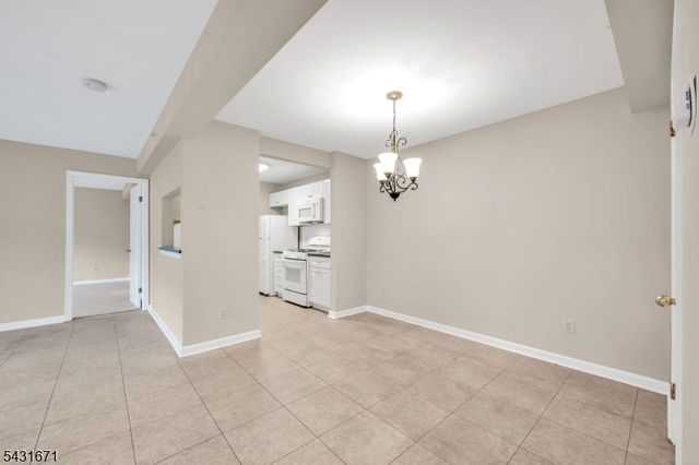 213 Stratford Pl, Bridgewater Twp., NJ 08805