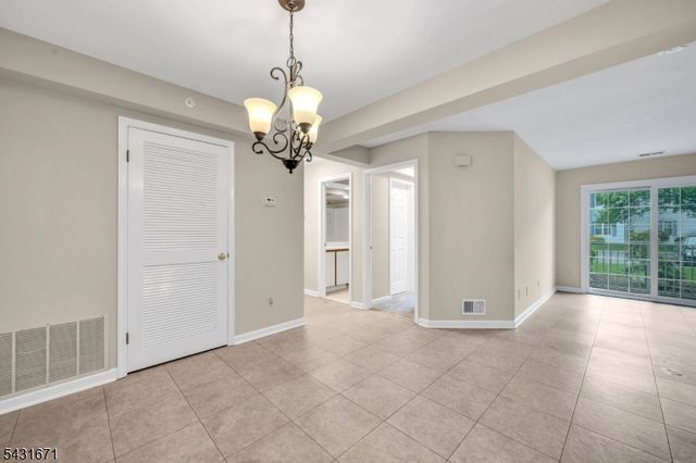 213 Stratford Pl, Bridgewater Twp., NJ 08805