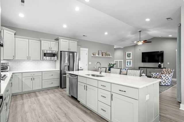 733 Jade Dr., Myrtle Beach, SC 29579