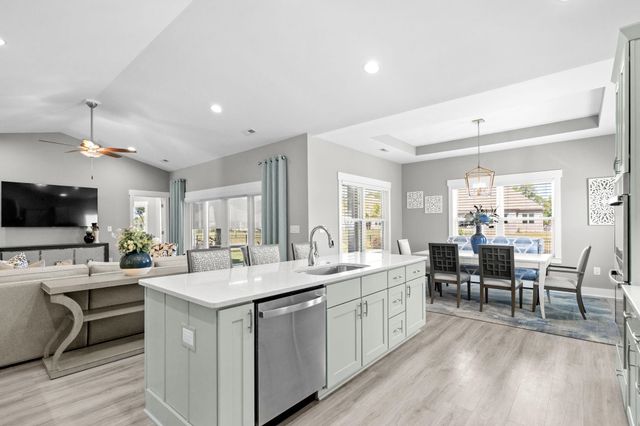 733 Jade Dr., Myrtle Beach, SC 29579