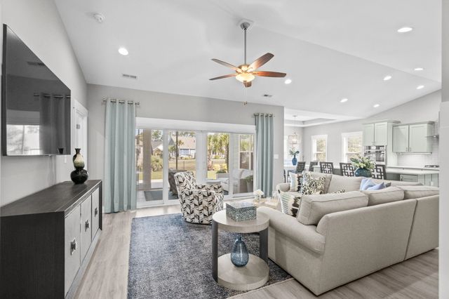 733 Jade Dr., Myrtle Beach, SC 29579