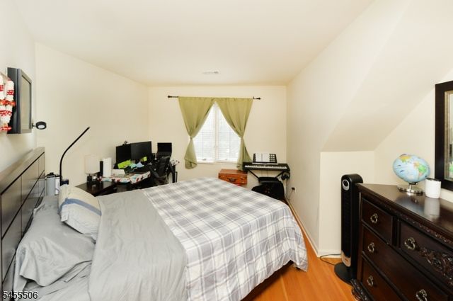 27 Tanager Ct, Wayne Twp., NJ 07470