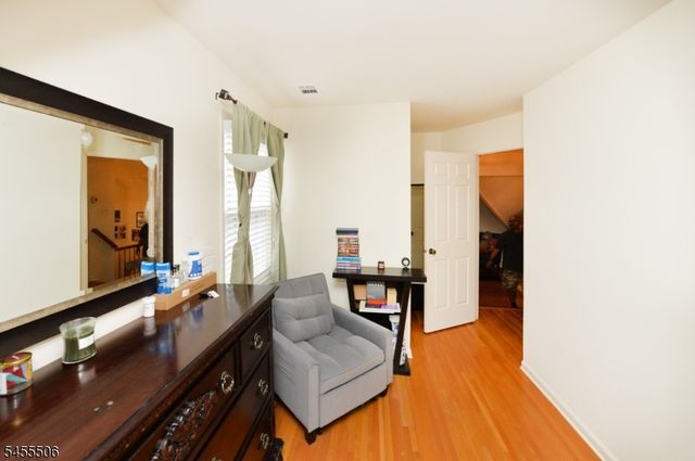 27 Tanager Ct, Wayne Twp., NJ 07470