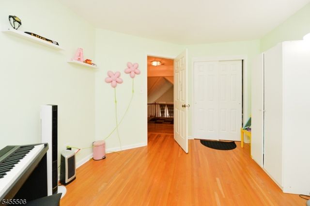 27 Tanager Ct, Wayne Twp., NJ 07470