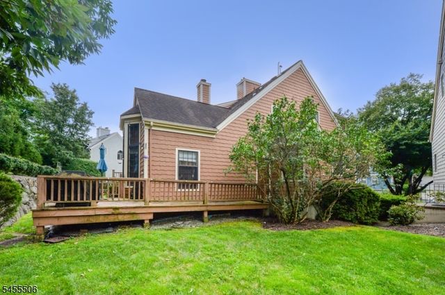 27 Tanager Ct, Wayne Twp., NJ 07470