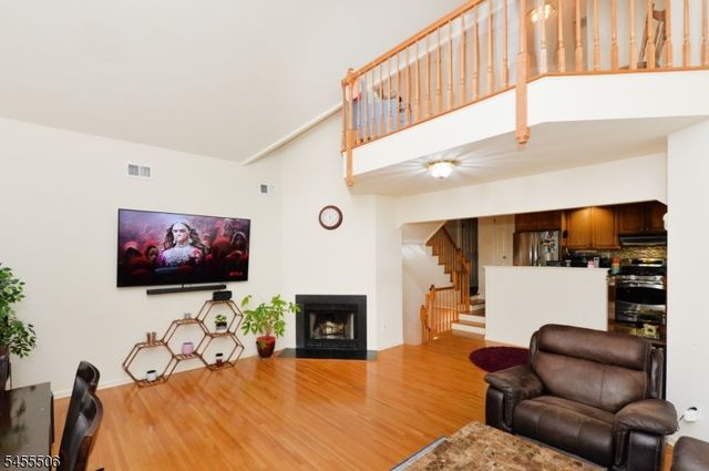 27 Tanager Ct, Wayne Twp., NJ 07470