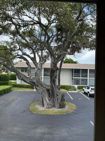 620 Horizon W 202, Boynton Beach, FL 33435