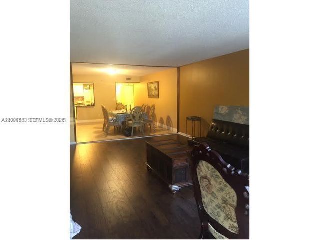 20840 San Simeon Way 209, Miami, FL 33179