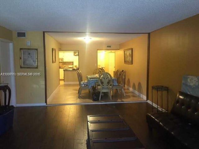 20840 San Simeon Way 209, Miami, FL 33179