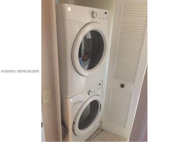 20840 San Simeon Way 209, Miami, FL 33179