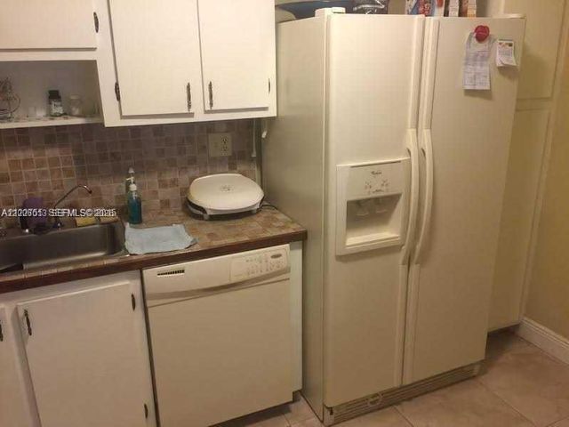 20840 San Simeon Way 209, Miami, FL 33179