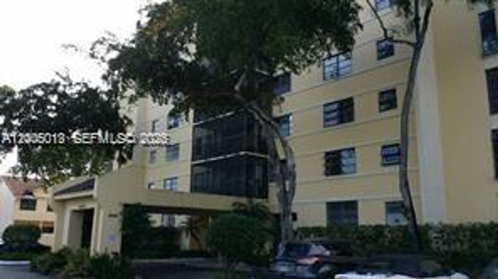 20840 San Simeon Way 209, Miami, FL 33179