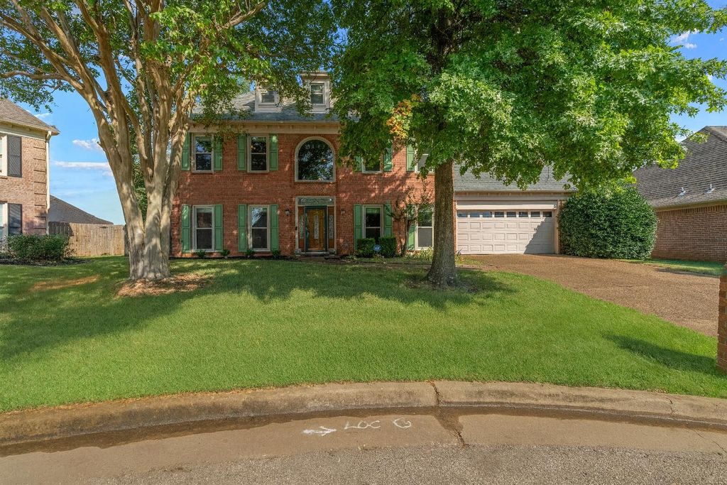 8920 ROWLEY CV, Cordova, TN 38016