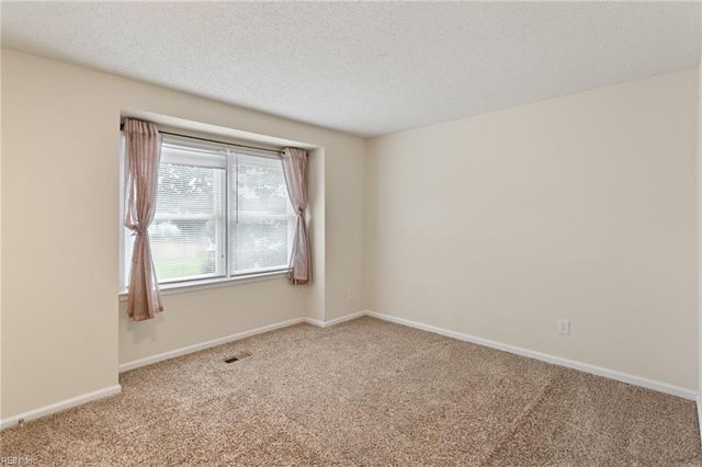 3203 Creekside DR, Virginia Beach, VA 23453