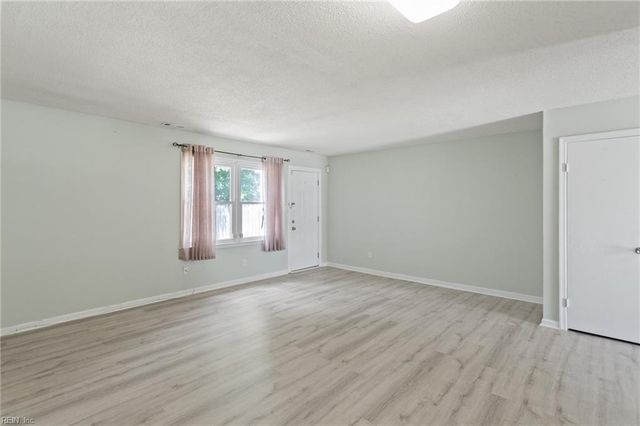 3203 Creekside DR, Virginia Beach, VA 23453