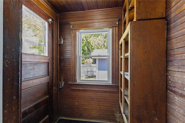 25 Fairfield Avenue, Providence, RI 02909