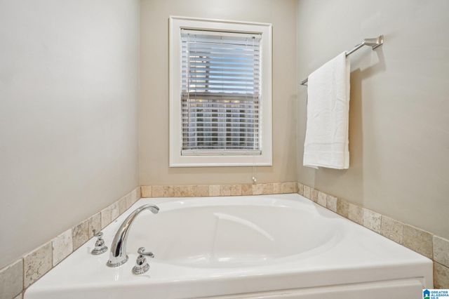 2020 REGENT PARK LANE, Birmingham, AL 35242