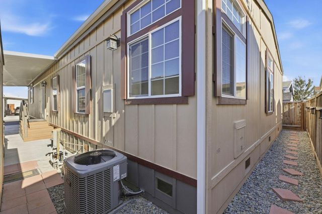 1225 Vienna Drive 105, Sunnyvale, CA 94089