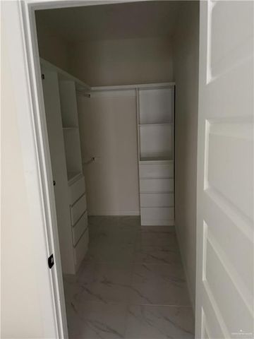 2109 E Viviana Street 4, Edinburg, TX 78504