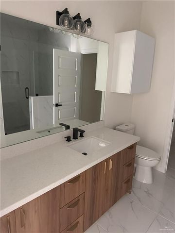 2109 E Viviana Street 4, Edinburg, TX 78504
