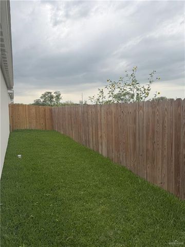 2109 E Viviana Street 4, Edinburg, TX 78504