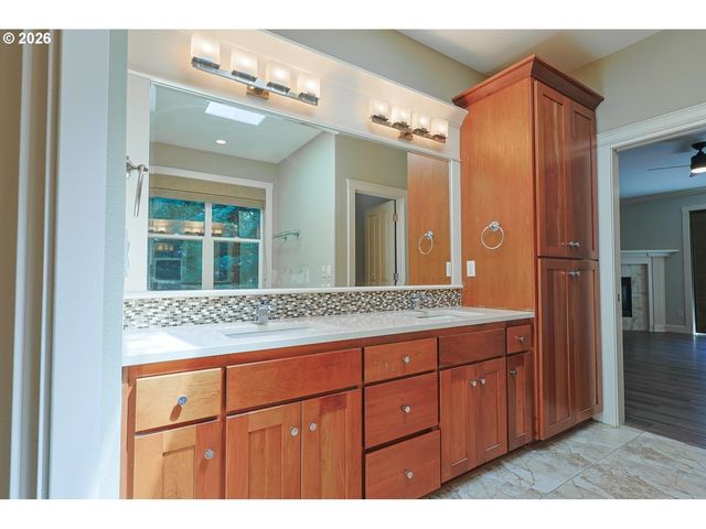 4806 Nw CHERRY St, Vancouver, WA 98663