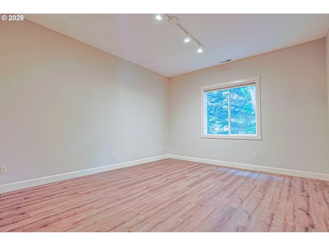 4806 Nw CHERRY St, Vancouver, WA 98663