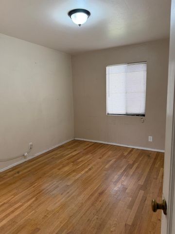 1605 W Fedora Avenue, Fresno, CA 93705