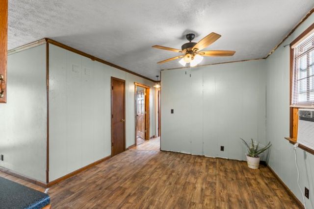 10160 W Oak Dr, Bon Aqua, TN 37025