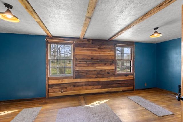 10160 W Oak Dr, Bon Aqua, TN 37025