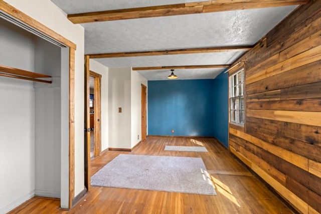10160 W Oak Dr, Bon Aqua, TN 37025