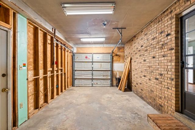 10160 W Oak Dr, Bon Aqua, TN 37025