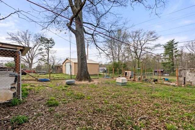 10160 W Oak Dr, Bon Aqua, TN 37025
