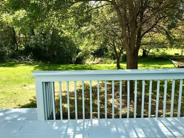 23496 Derby Lane, Farmington Hills, MI 48336