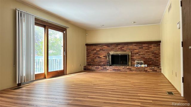 23496 Derby Lane, Farmington Hills, MI 48336