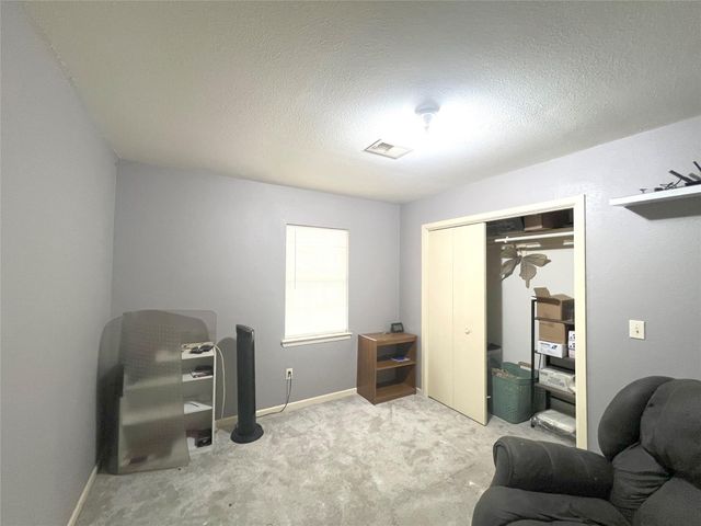 4901 County Road 216, Hungerford, TX 77435