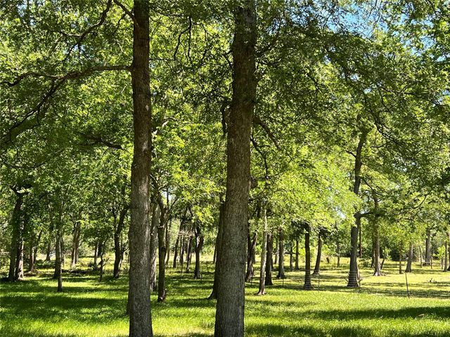 4901 County Road 216, Hungerford, TX 77435