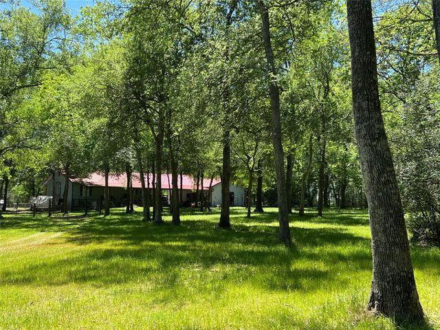 4901 County Road 216, Hungerford, TX 77435