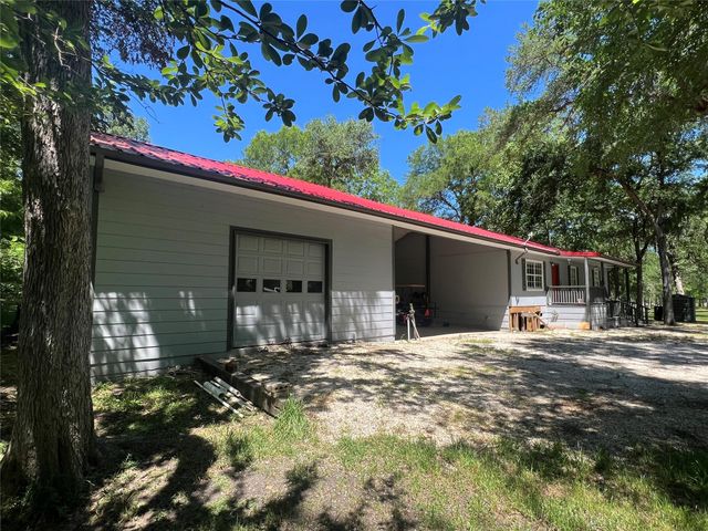 4901 County Road 216, Hungerford, TX 77435