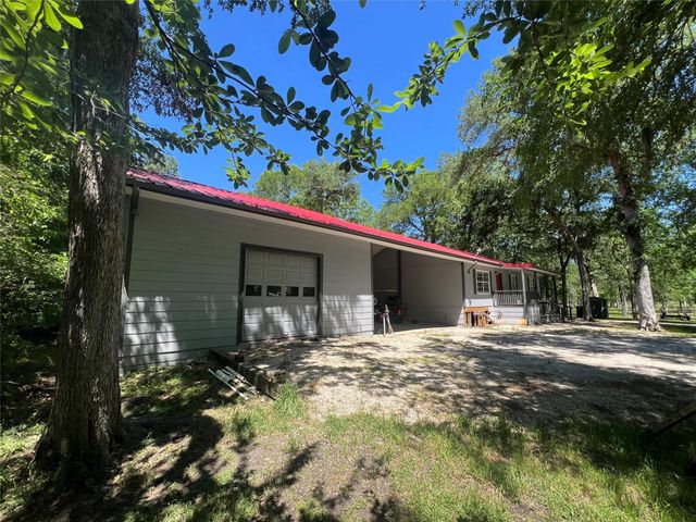 4901 County Road 216, Hungerford, TX 77435