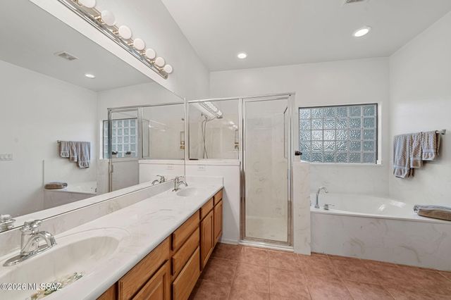 11667 N La Tanya Drive, Oro Valley, AZ 85737