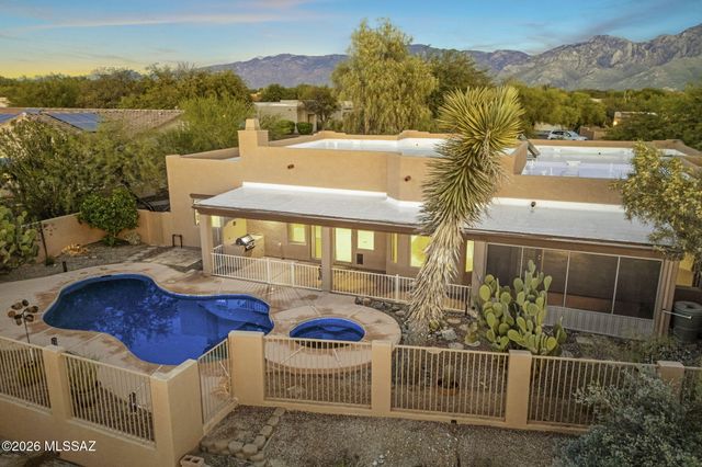 11667 N La Tanya Drive, Oro Valley, AZ 85737