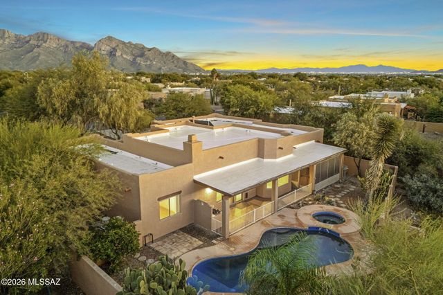 11667 N La Tanya Drive, Oro Valley, AZ 85737