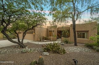 11667 N La Tanya Drive, Oro Valley, AZ 85737