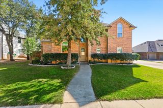 5608 English Oak Drive, Fort Worth, TX 76244